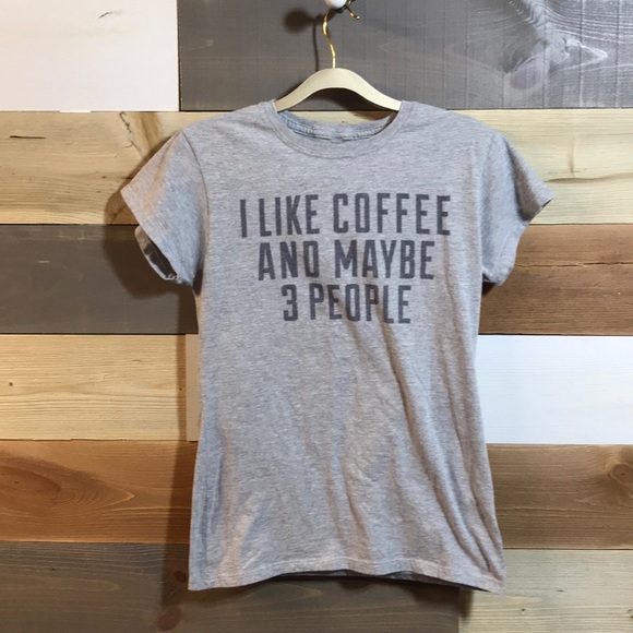 Tops - 3/10 Tee size medium